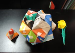 折り紙（3面体、30面体、チューリップ）